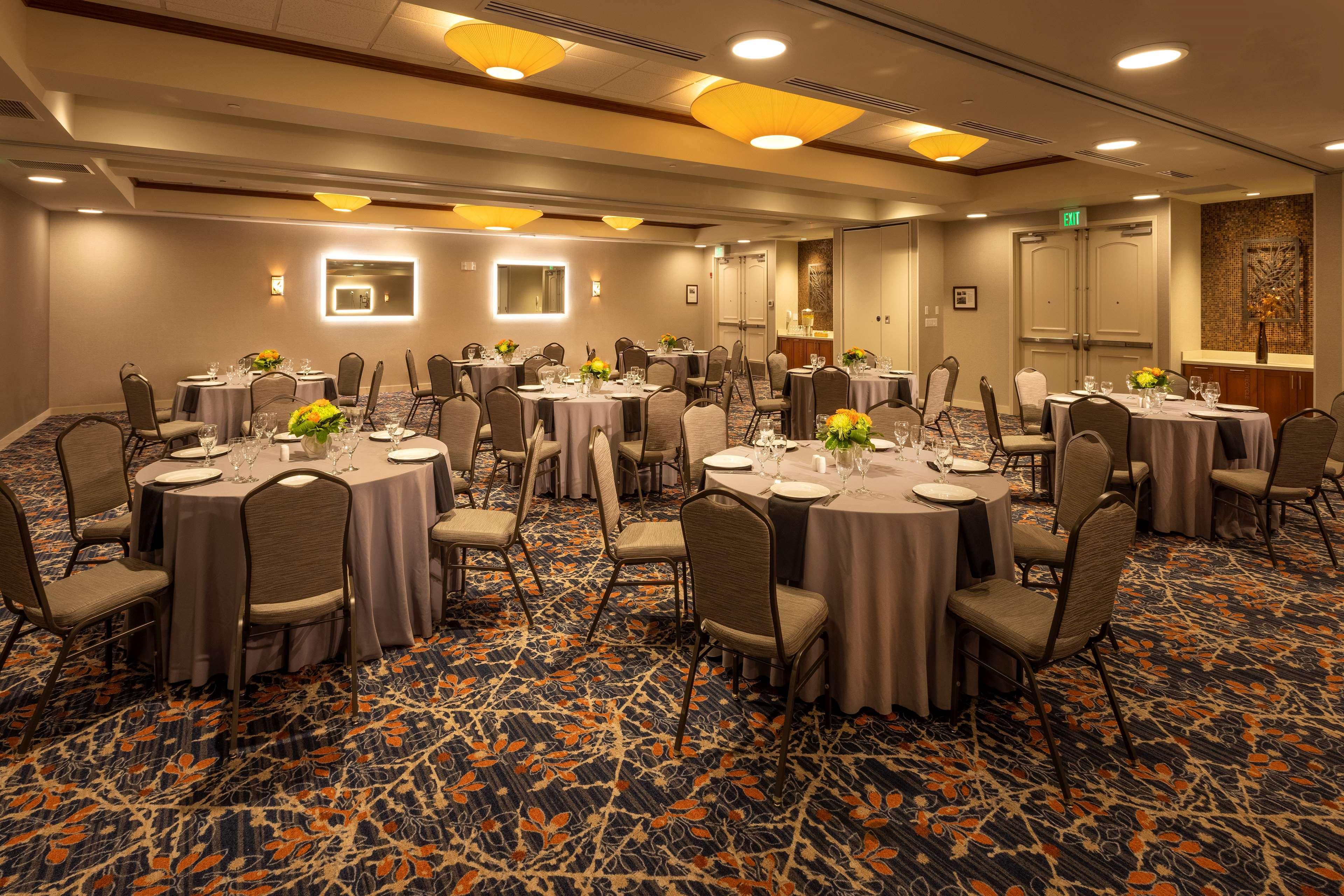 Hilton Garden Seattle/issaquah 3*